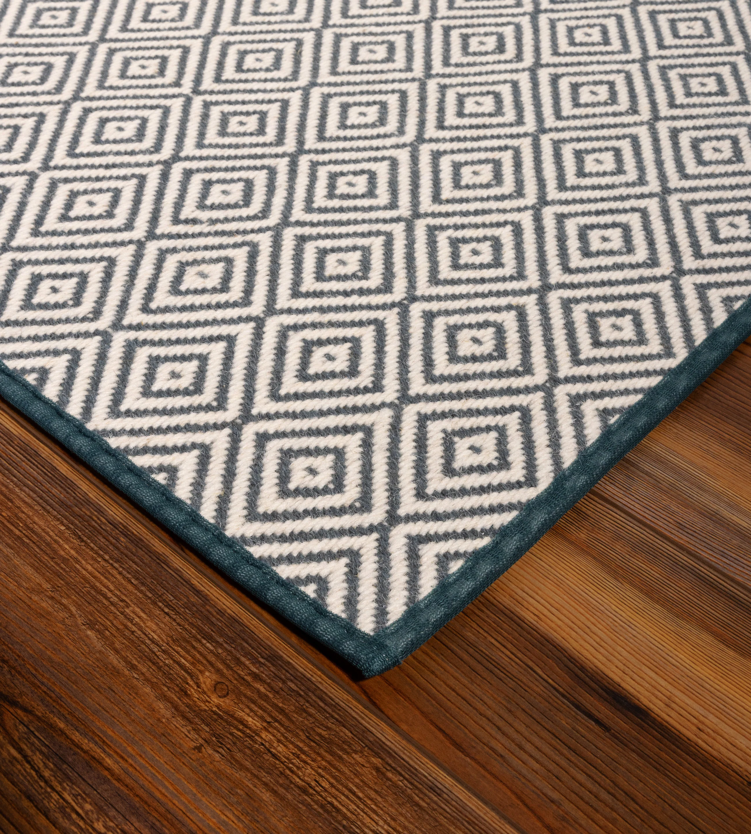 Oak Valley Wool Diamond - Image 3