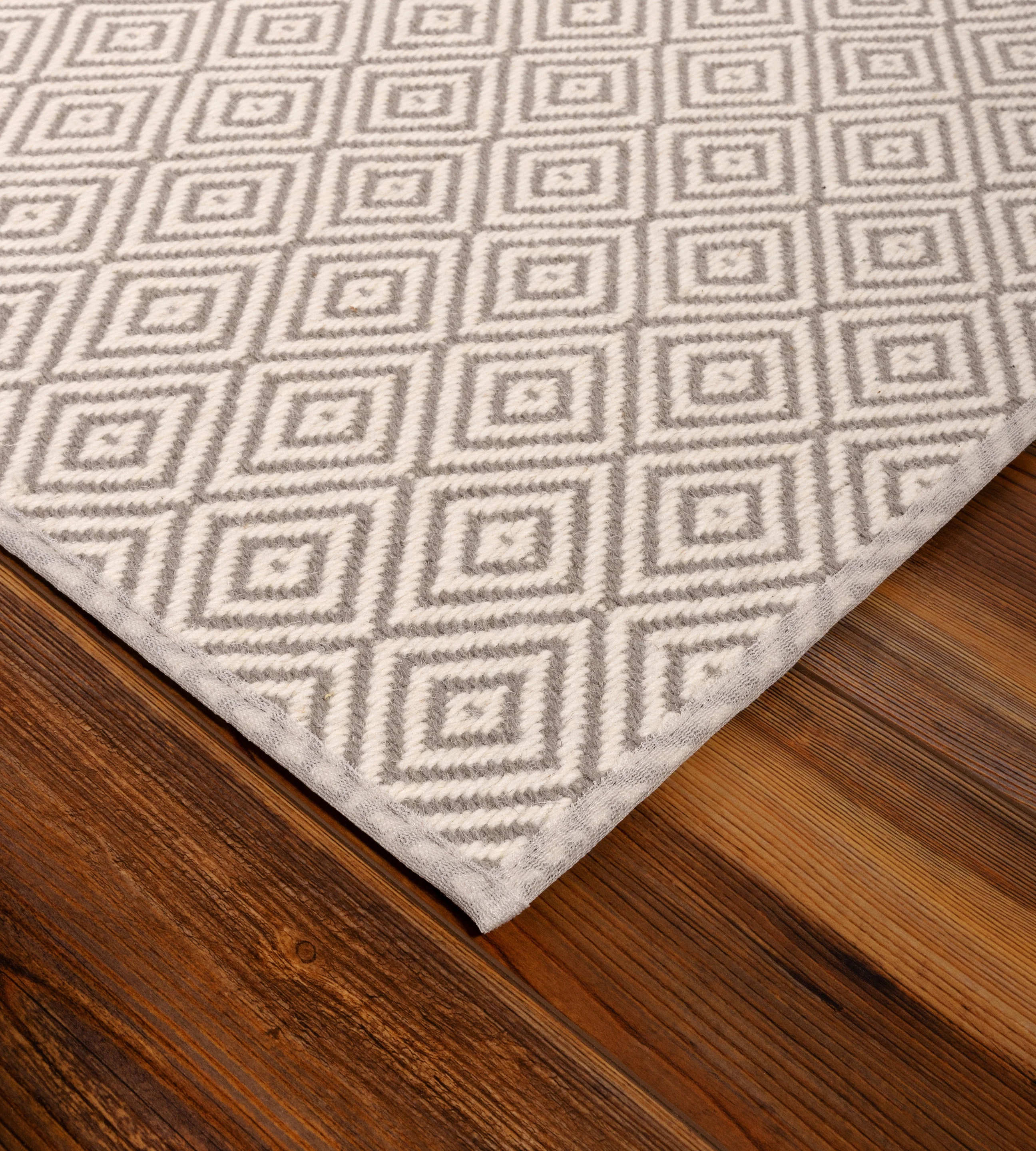 Oak Valley Wool Diamond - Image 4