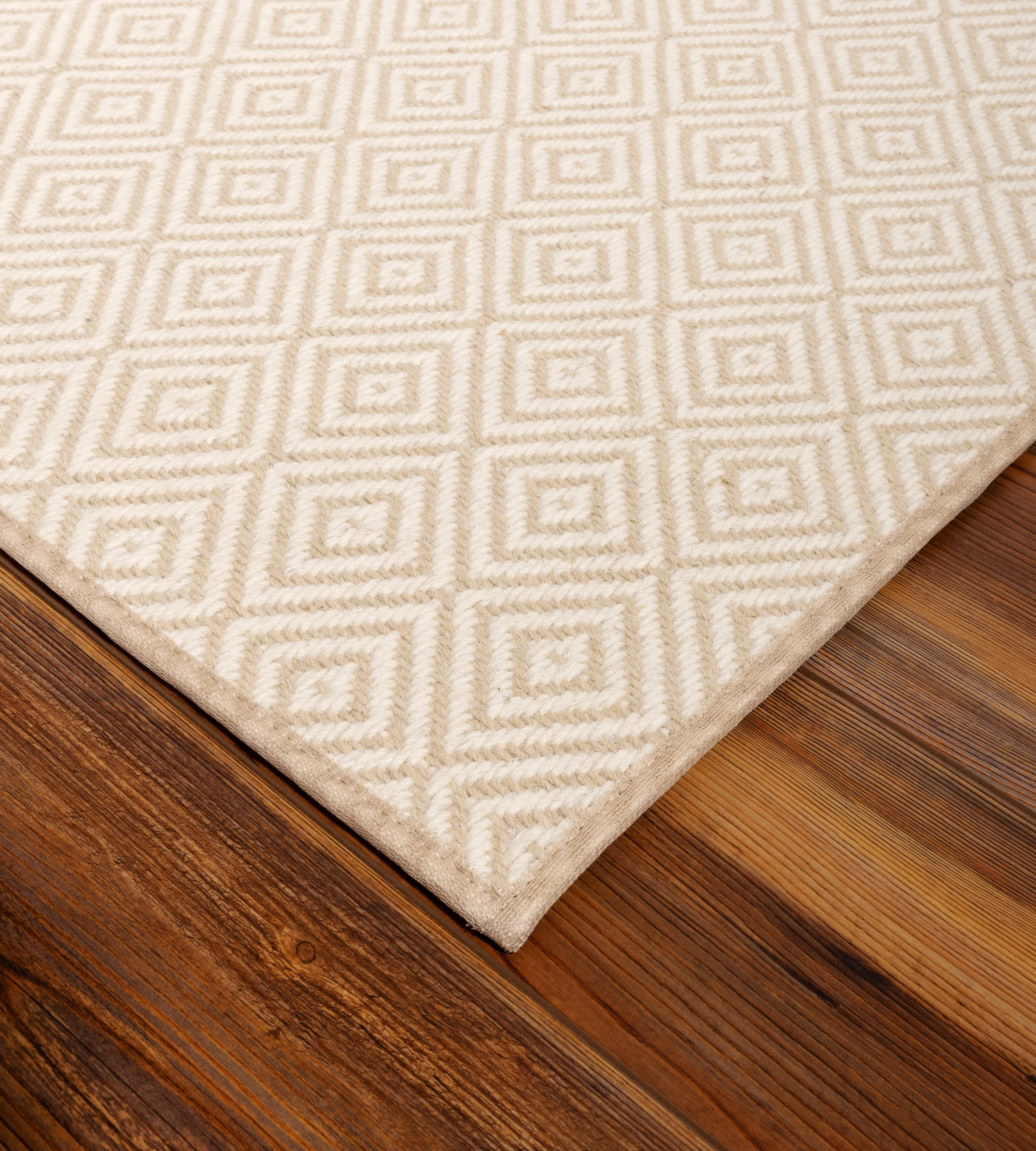 Oak Valley Wool Diamond - Image 5