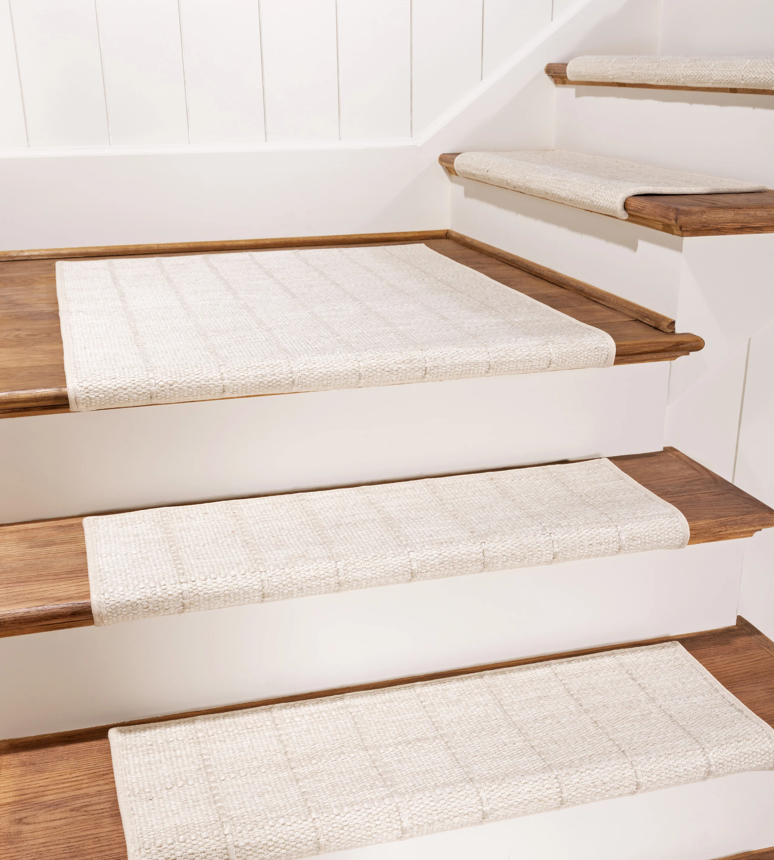 Oak Valley Tailored Square - Image 3