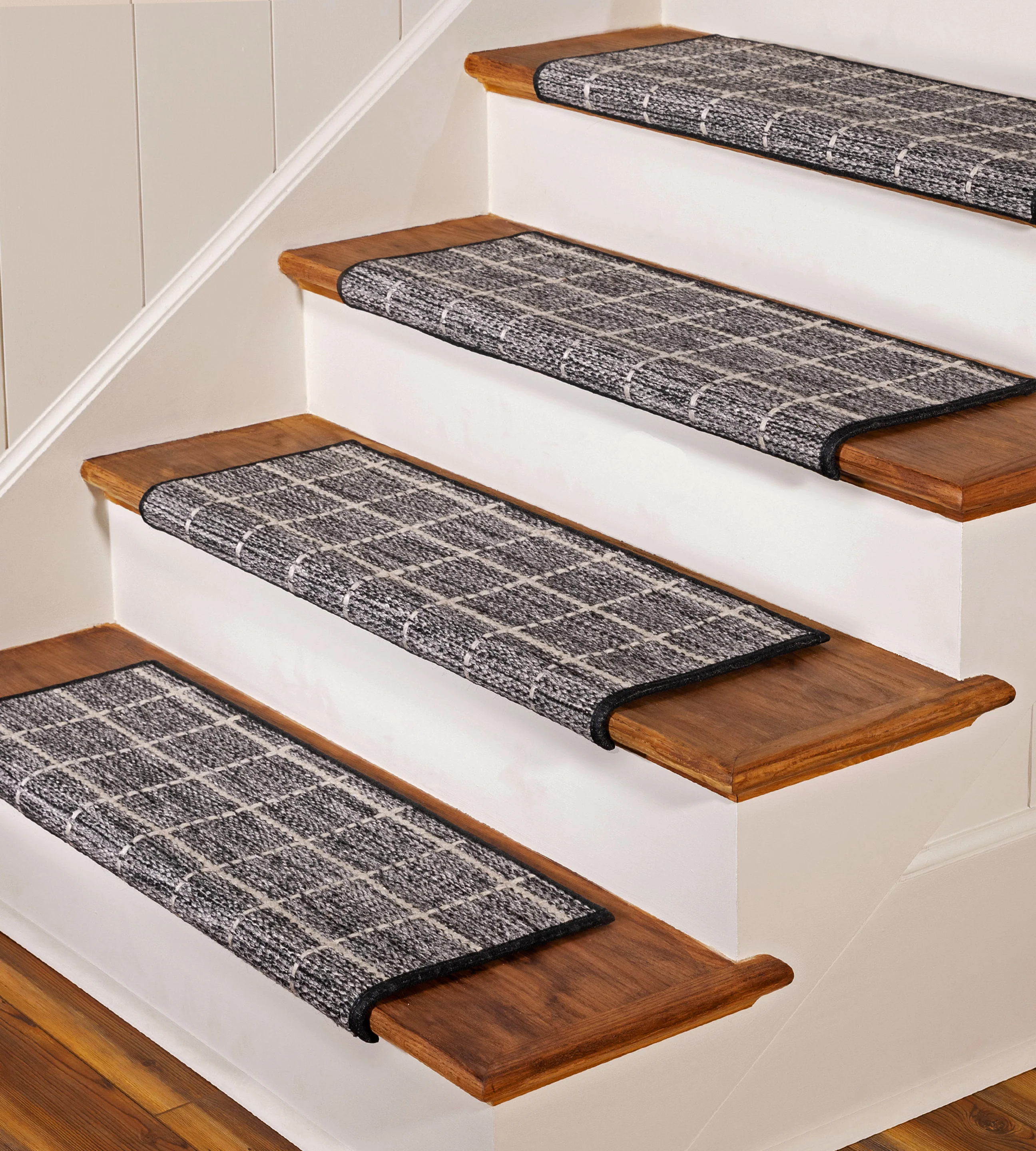 Oak Valley Tailored Square - Image 7